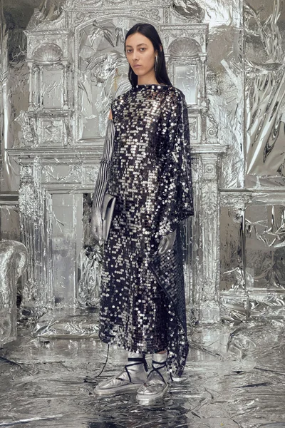 Look 24